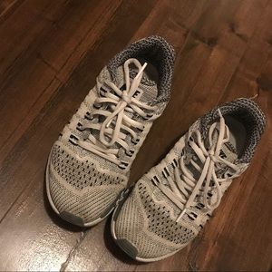 Nike air zoom odyssey